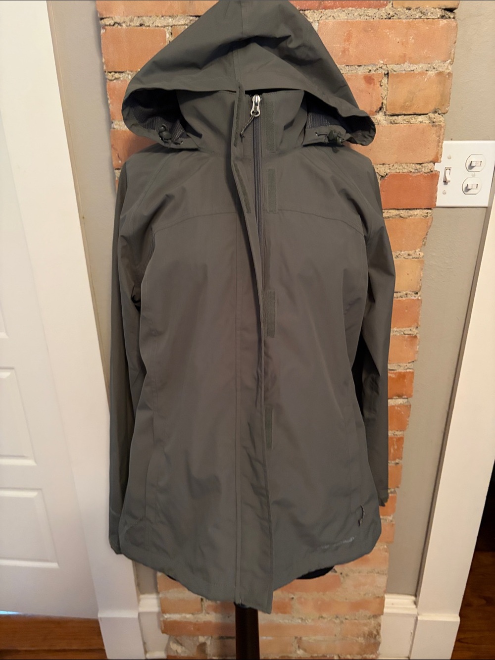 Eddie Bauer Women's Hooded Rain Jacket in Olive Green